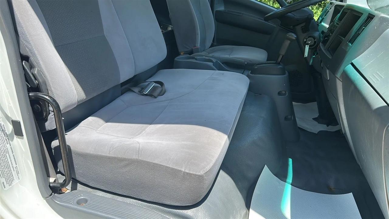 Isuzu NPR HD  2017
