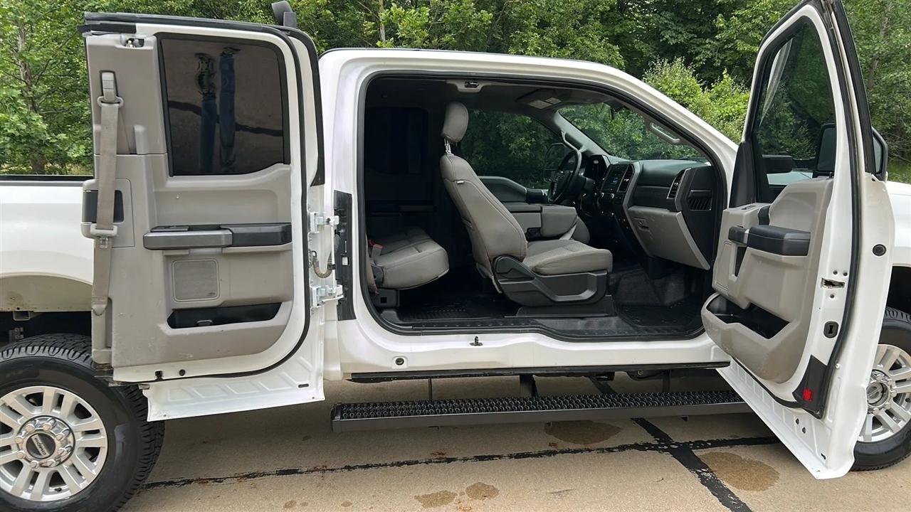 Ford F-250 SD XLT SuperCab 4WD 2018