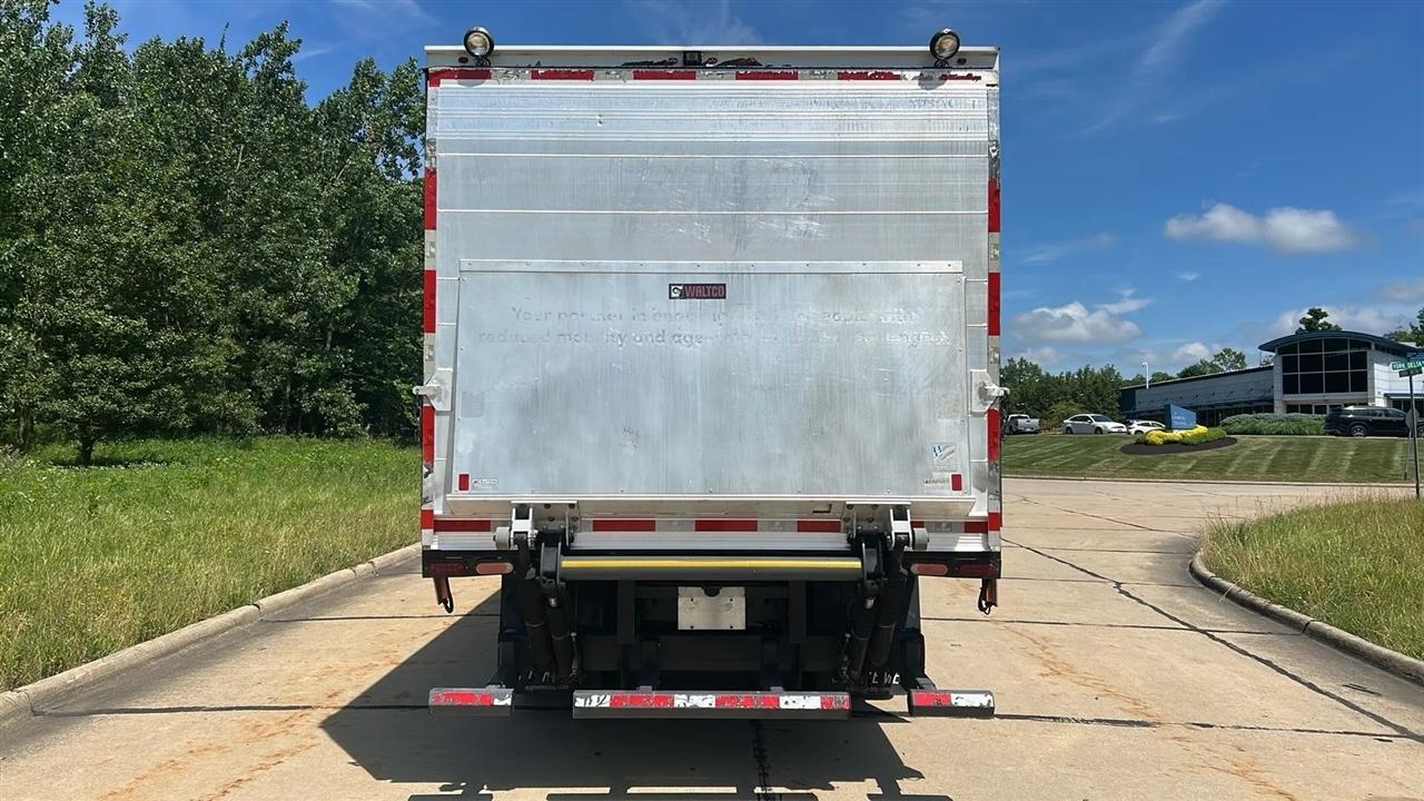 Isuzu Trucks FTR  2019
