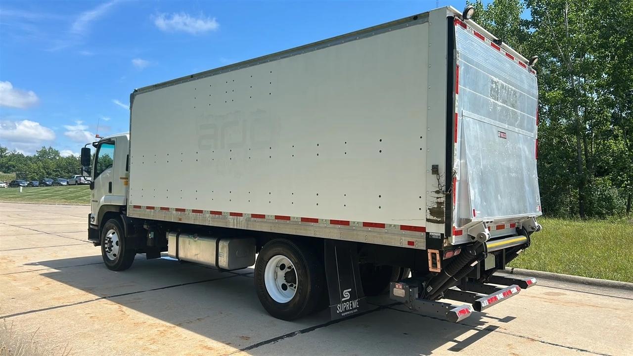 Isuzu Trucks FTR  2019