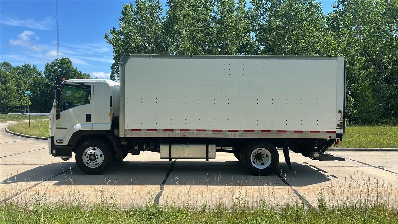 Isuzu Trucks FTR  2019
