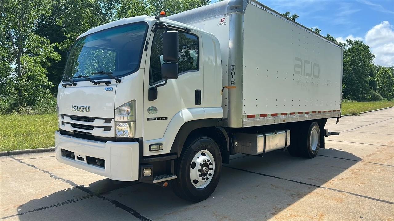 Isuzu Trucks FTR  2019