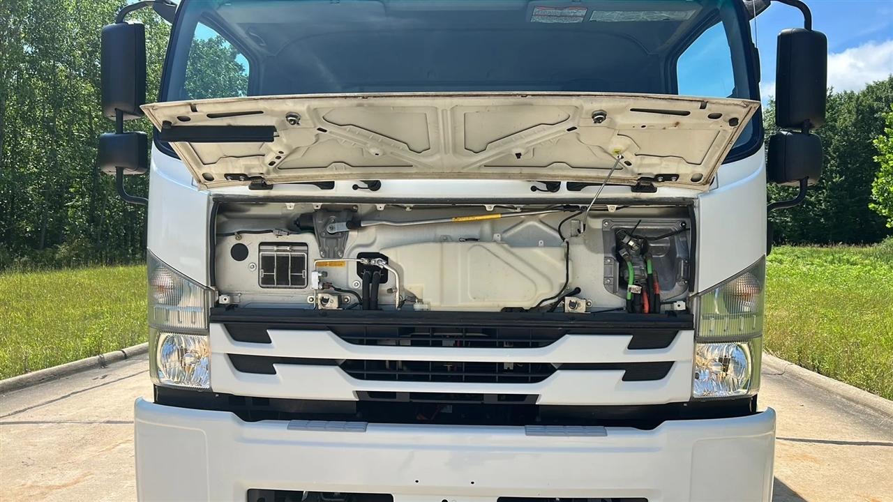 Isuzu Trucks FTR  2019