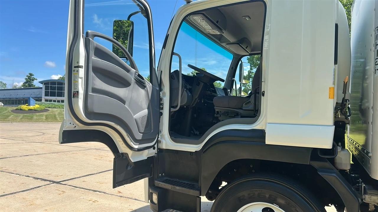 Isuzu Trucks FTR  2019