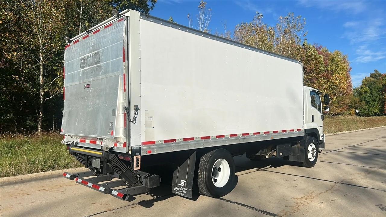 Isuzu Trucks FTR  2019