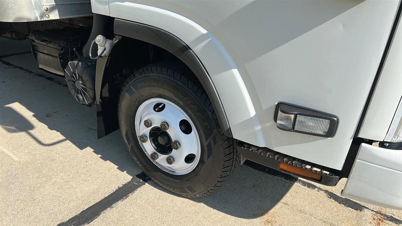 Isuzu NPR  2019
