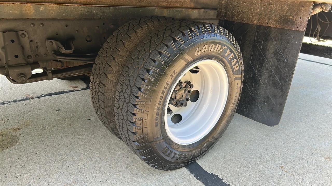 Isuzu NPR  2019