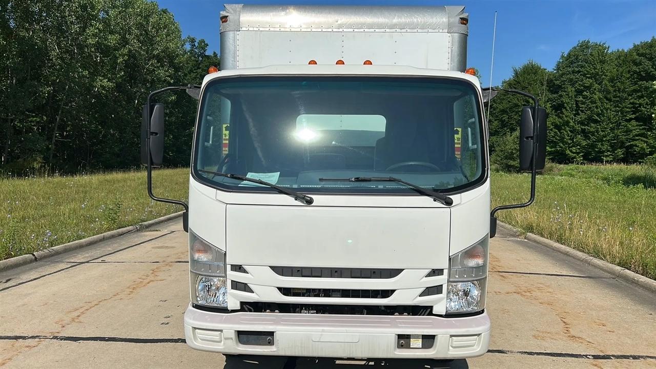 Isuzu NPR  2019