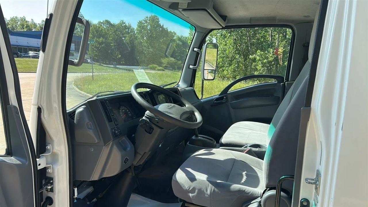 Isuzu NPR  2019