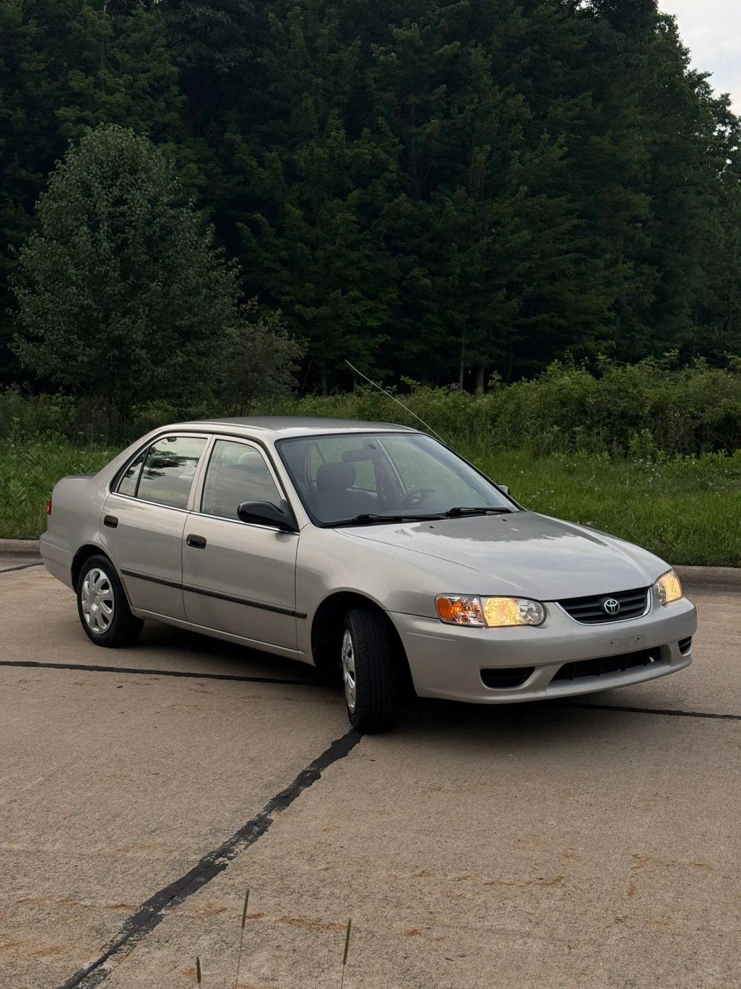 Toyota Corolla CE 2001