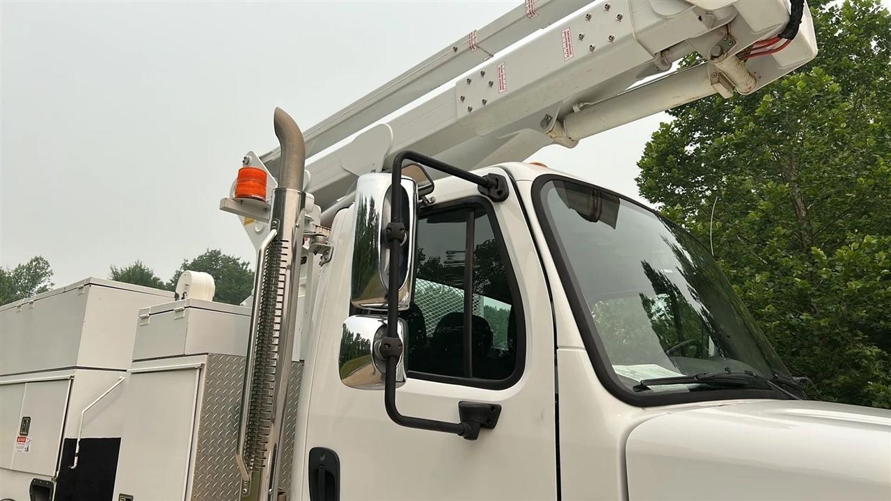 Freightliner M2 106 Medium Duty  2020