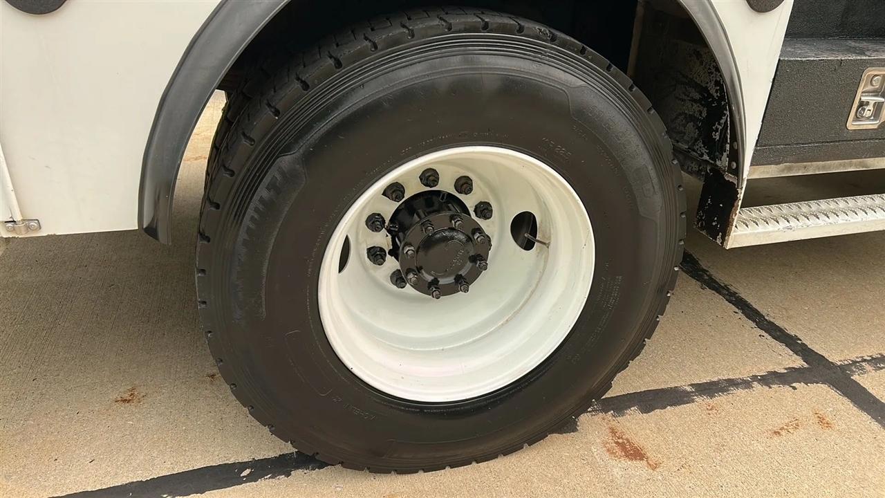 Freightliner M2 106 Medium Duty  2020