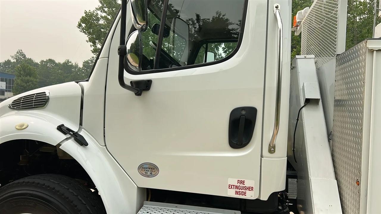 Freightliner M2 106 Medium Duty  2020