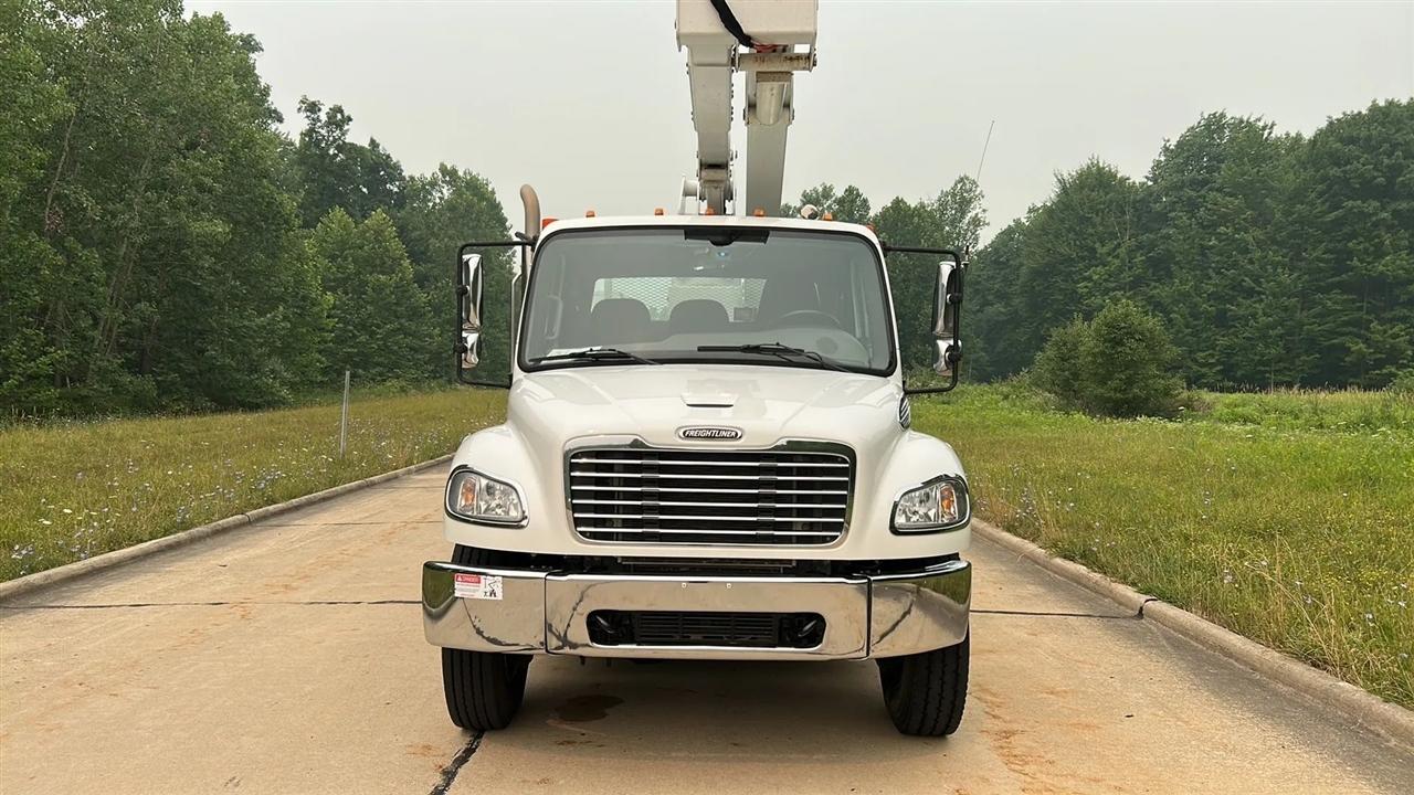 Freightliner M2 106 Medium Duty  2020