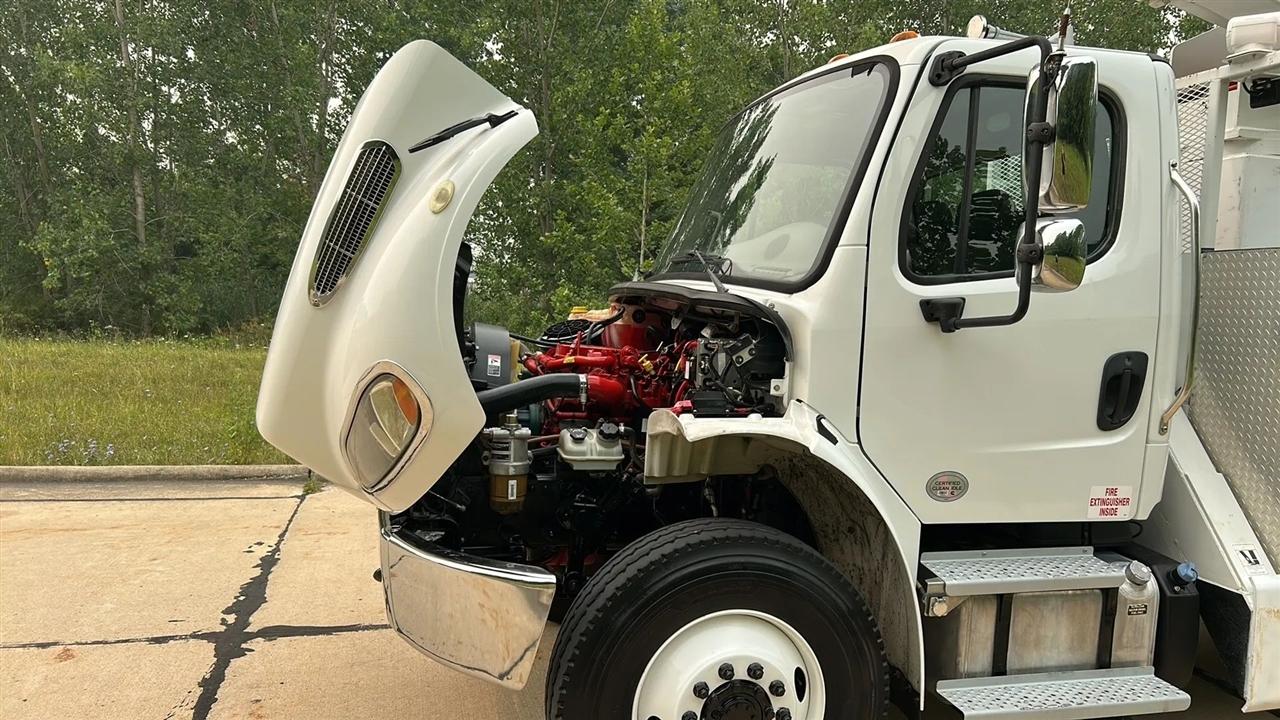 Freightliner M2 106 Medium Duty  2020