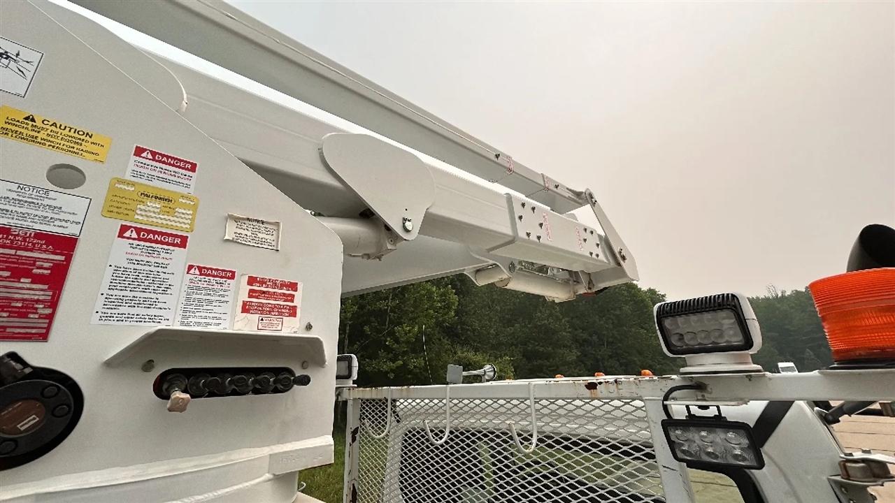 Freightliner M2 106 Medium Duty  2020