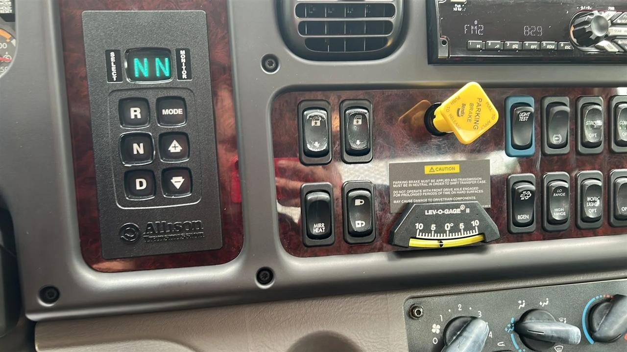 Freightliner M2 106 Medium Duty  2020