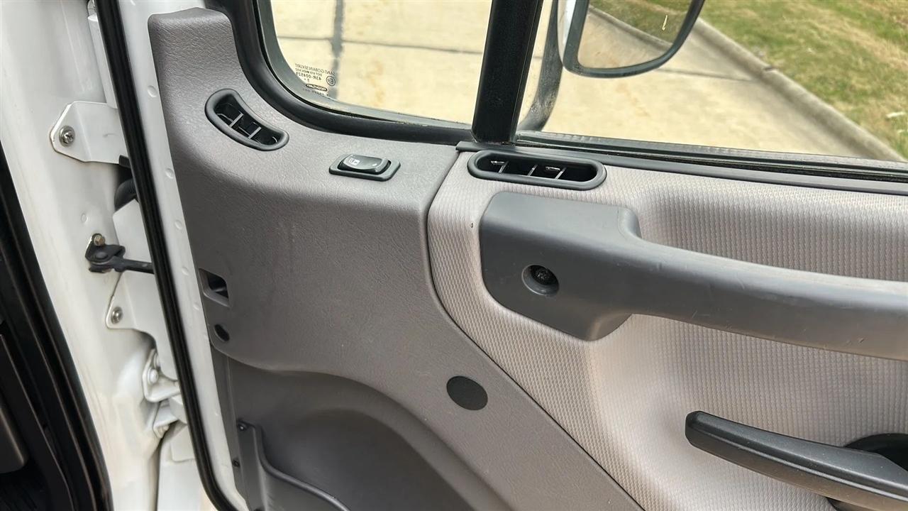 Freightliner M2 106 Medium Duty  2020