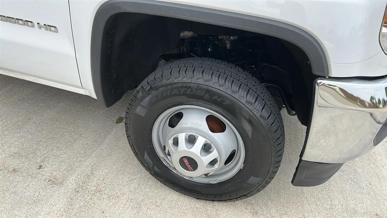 GMC Sierra 3500HD Base Long Box 4WD 2017