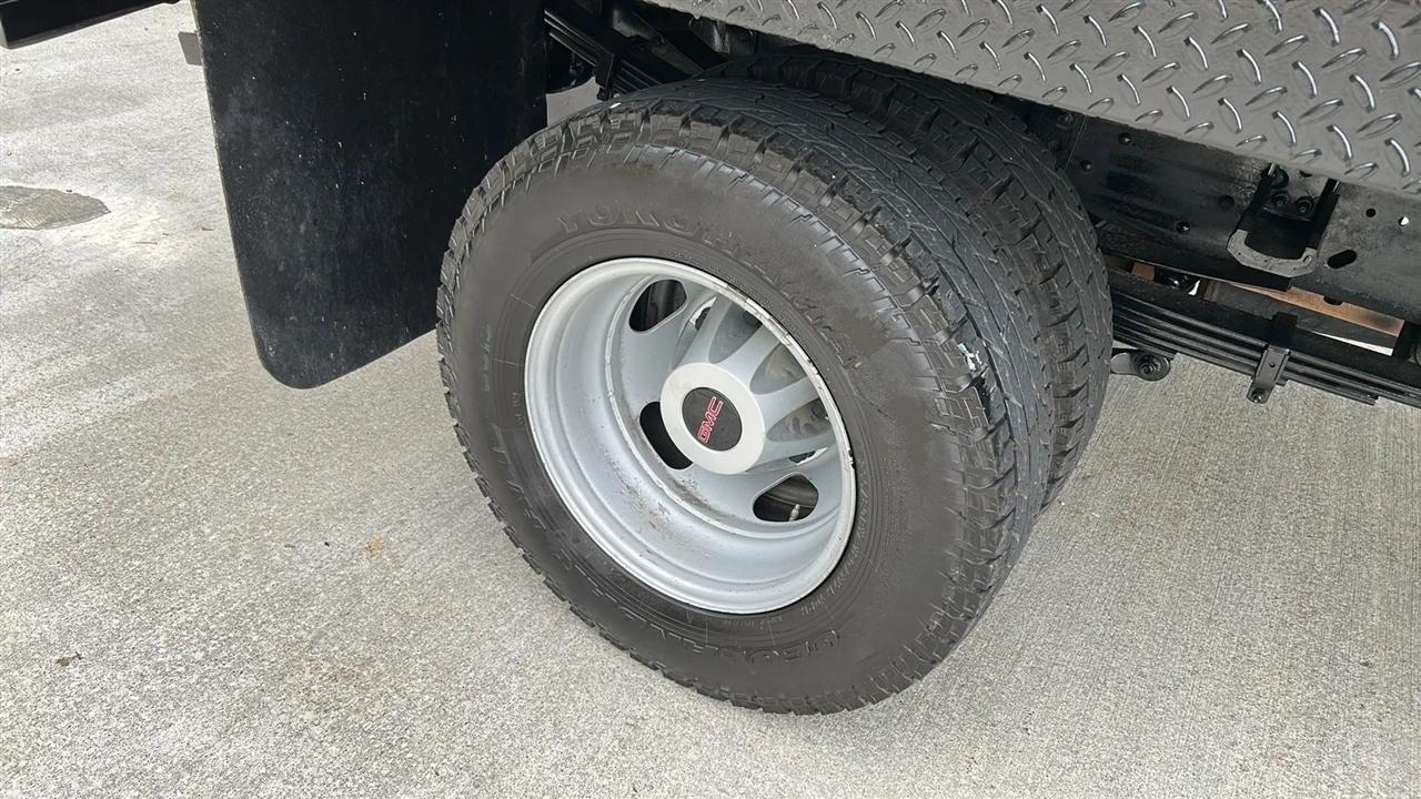 GMC Sierra 3500HD Base Long Box 4WD 2017