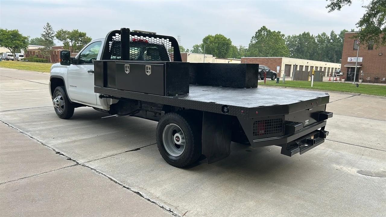 GMC Sierra 3500HD Base Long Box 4WD 2017