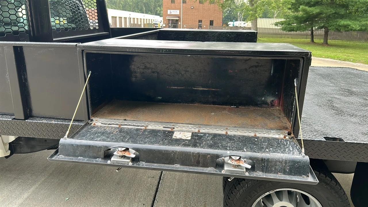 GMC Sierra 3500HD Base Long Box 4WD 2017