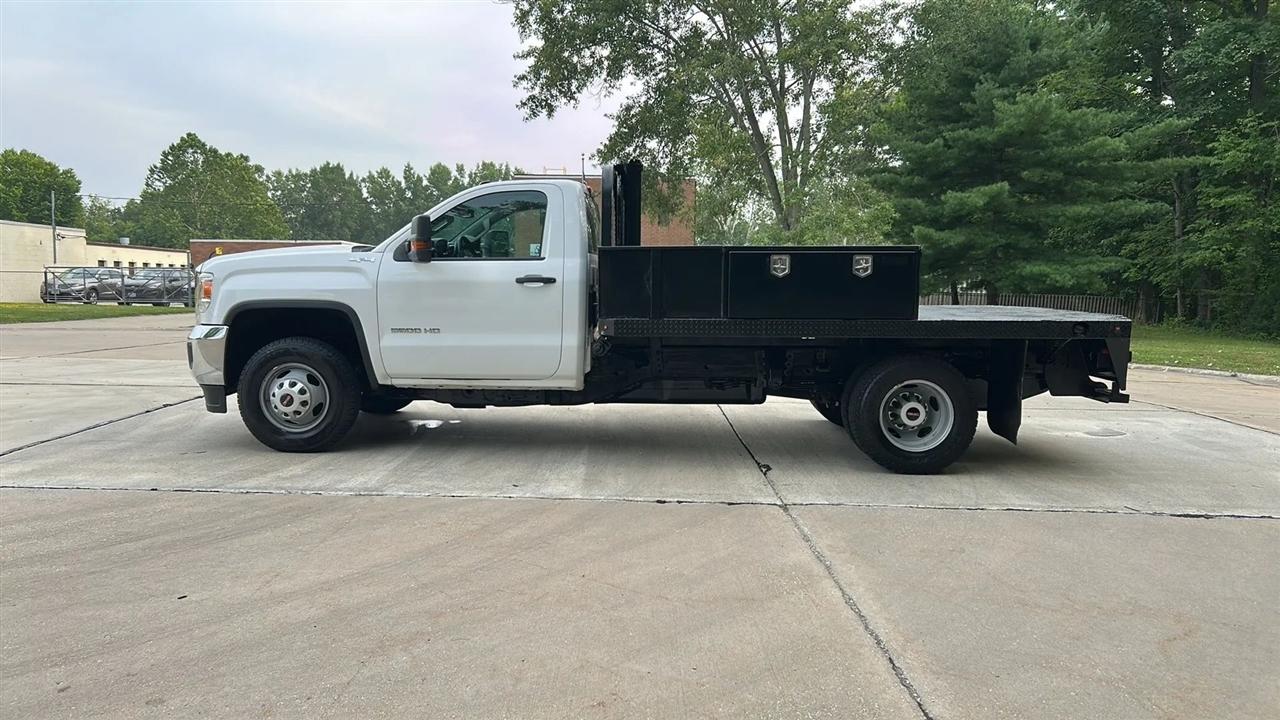 GMC Sierra 3500HD Base Long Box 4WD 2017