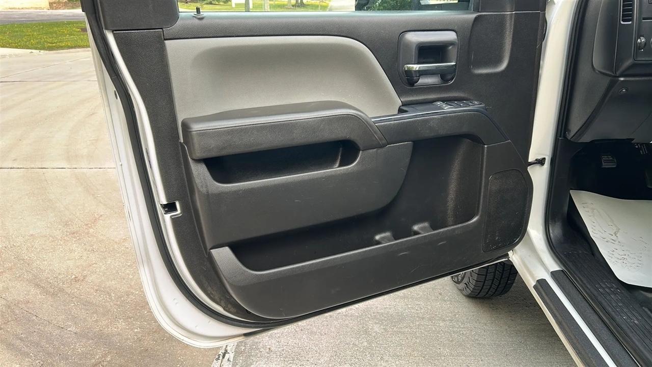 GMC Sierra 3500HD Base Long Box 4WD 2017