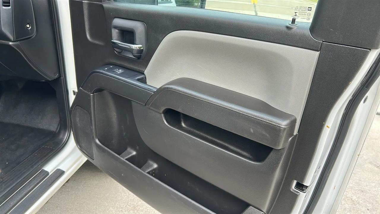 GMC Sierra 3500HD Base Long Box 4WD 2017