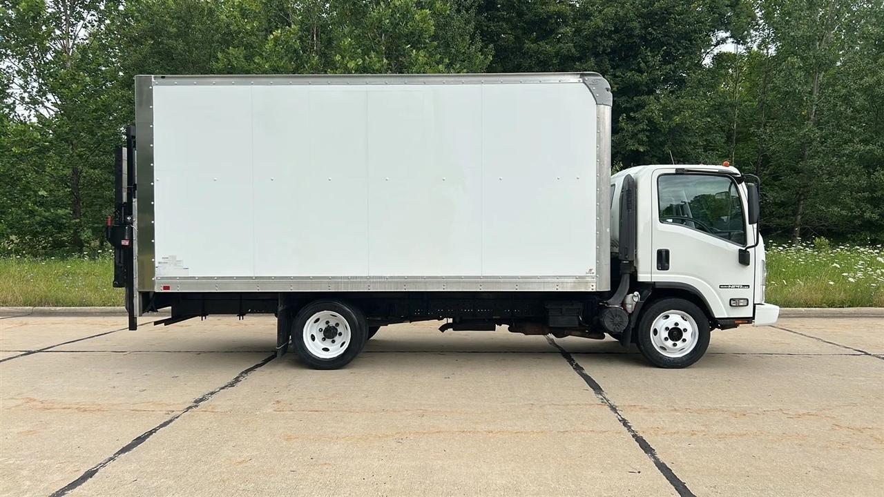 Isuzu NPR HD  2018