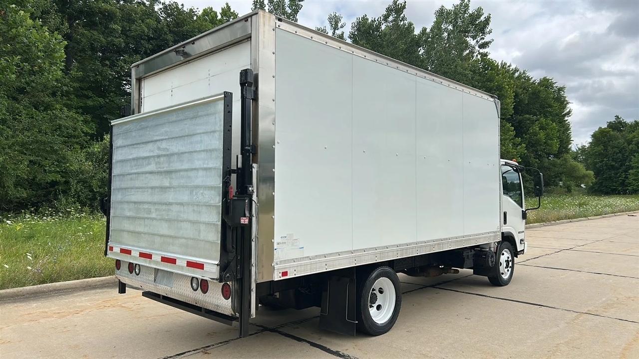 Isuzu NPR HD  2018