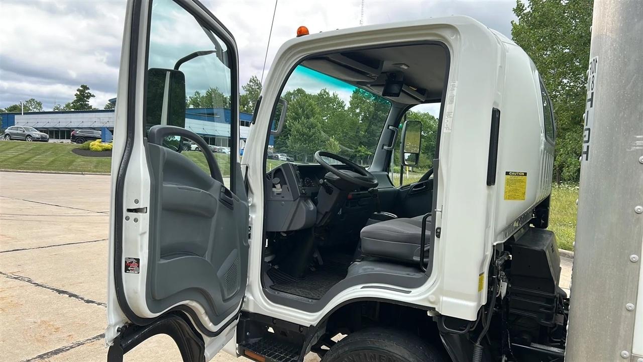 Isuzu NPR HD  2018