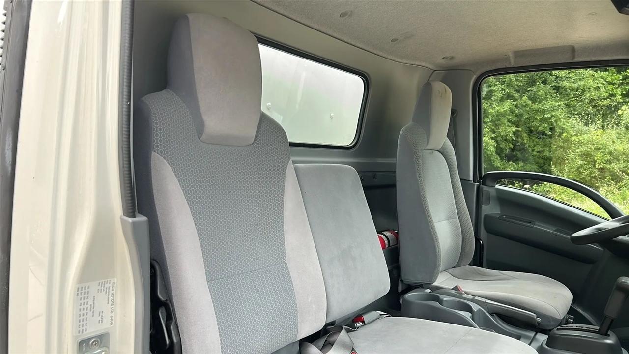 Isuzu NPR HD  2018