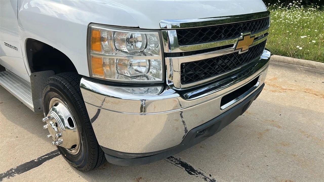 Chevrolet Silverado 3500HD Work Truck 2WD 2011