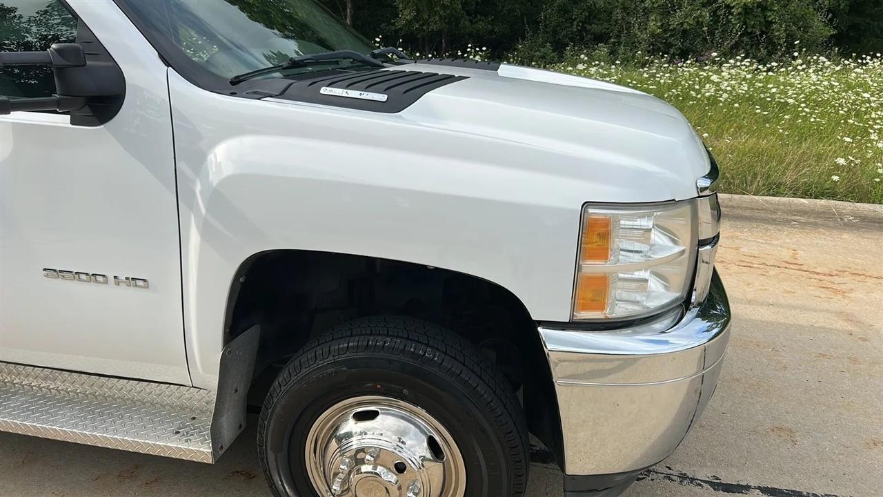 Chevrolet Silverado 3500HD Work Truck 2WD 2011