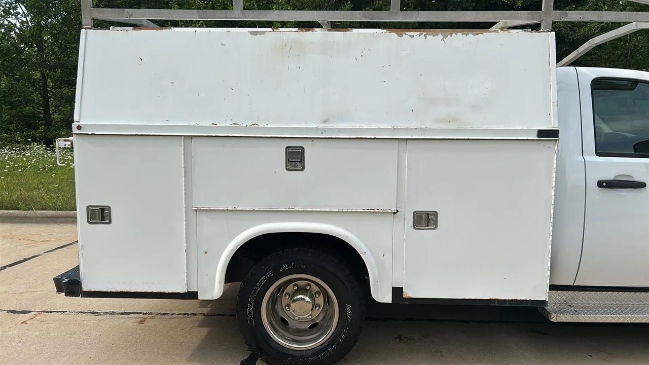 Chevrolet Silverado 3500HD Work Truck 2WD 2011