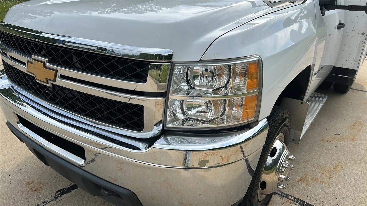 Chevrolet Silverado 3500HD Work Truck 2WD 2011