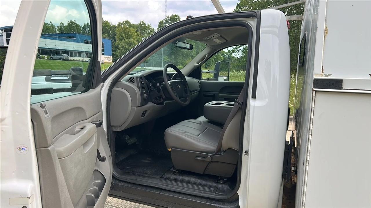 Chevrolet Silverado 3500HD Work Truck 2WD 2011