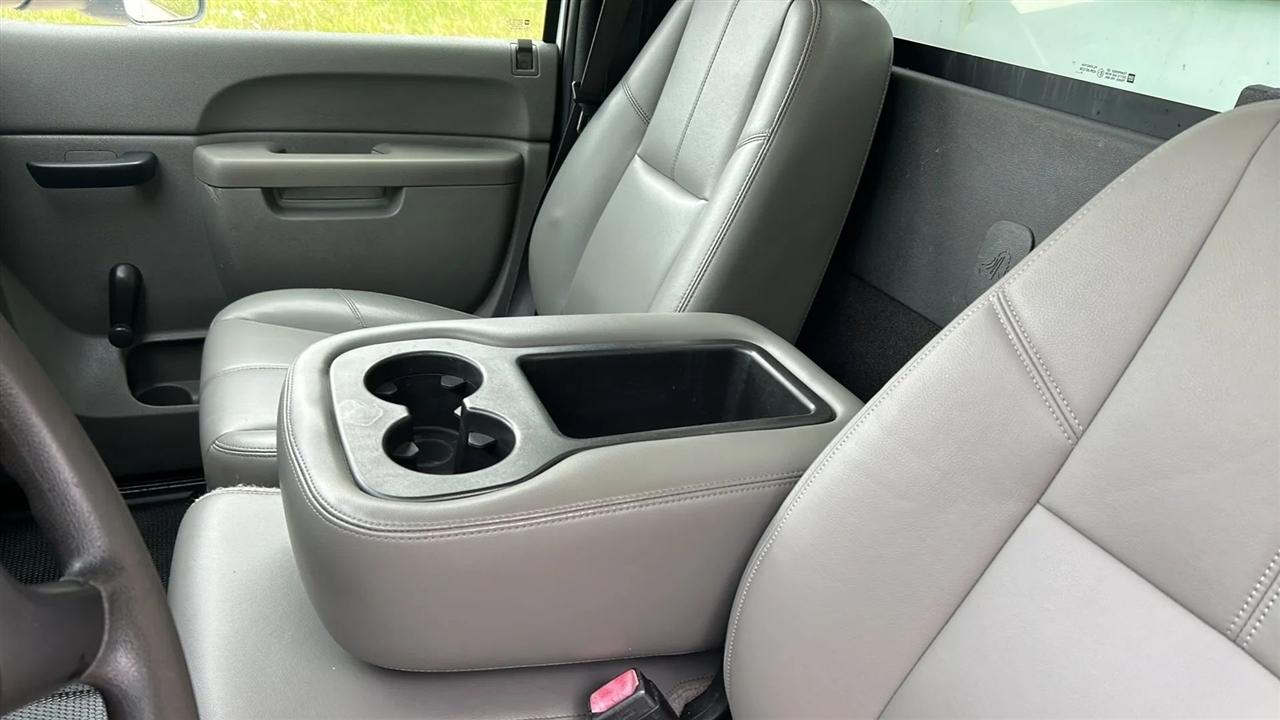 Chevrolet Silverado 3500HD Work Truck 2WD 2011
