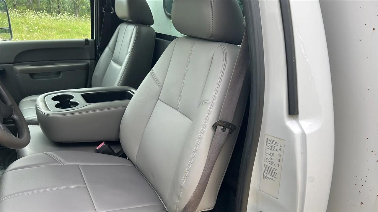 Chevrolet Silverado 3500HD Work Truck 2WD 2011