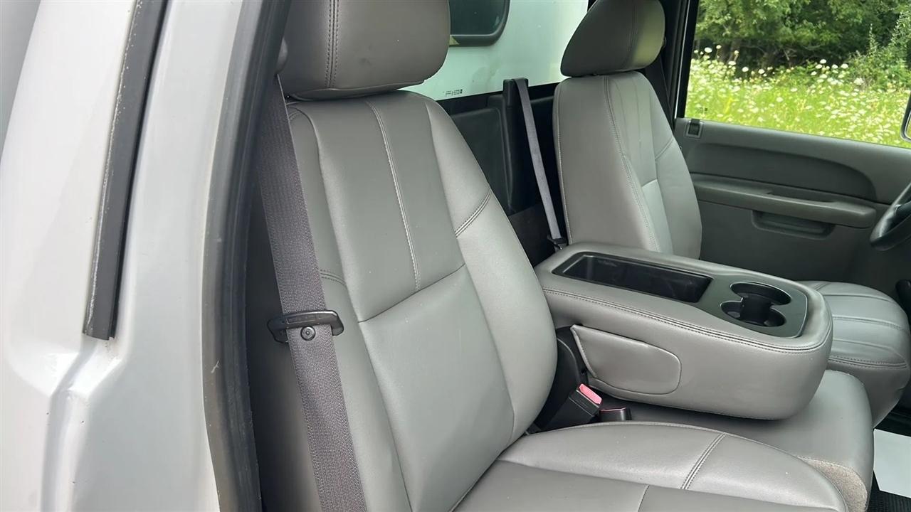 Chevrolet Silverado 3500HD Work Truck 2WD 2011