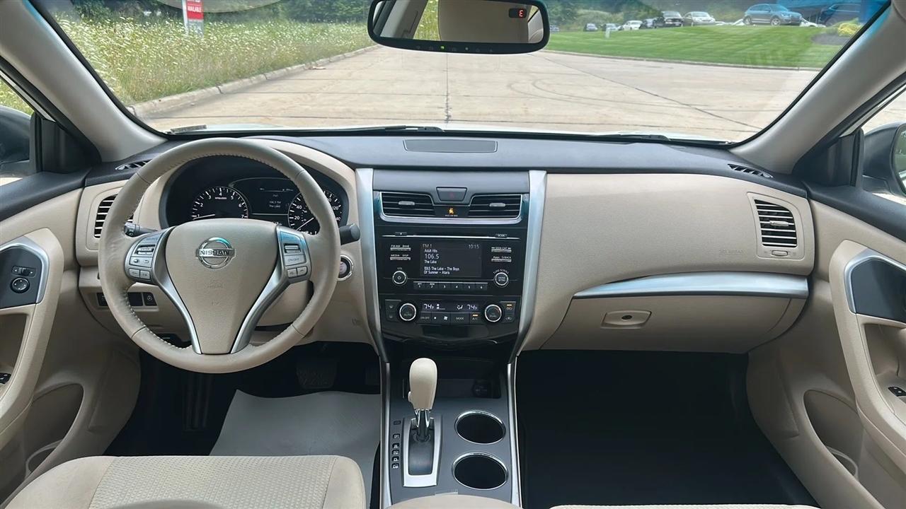 Nissan Altima 2.5 SV 2015