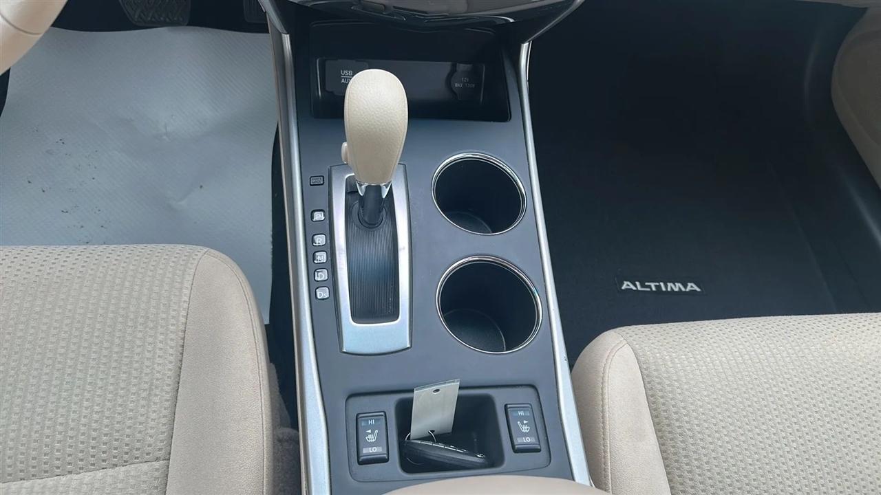 Nissan Altima 2.5 SV 2015