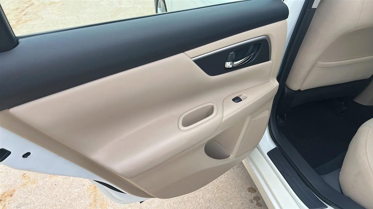 Nissan Altima 2.5 SV 2015