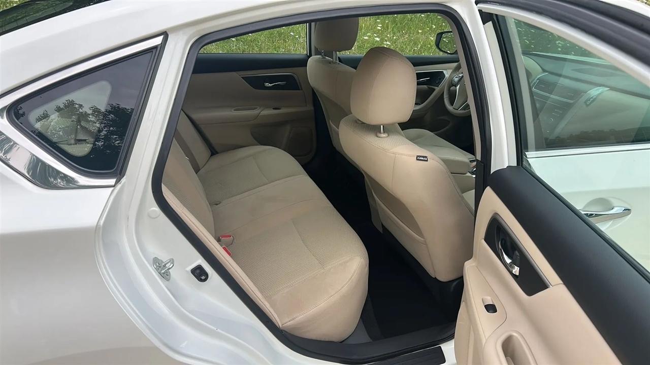 Nissan Altima 2.5 SV 2015