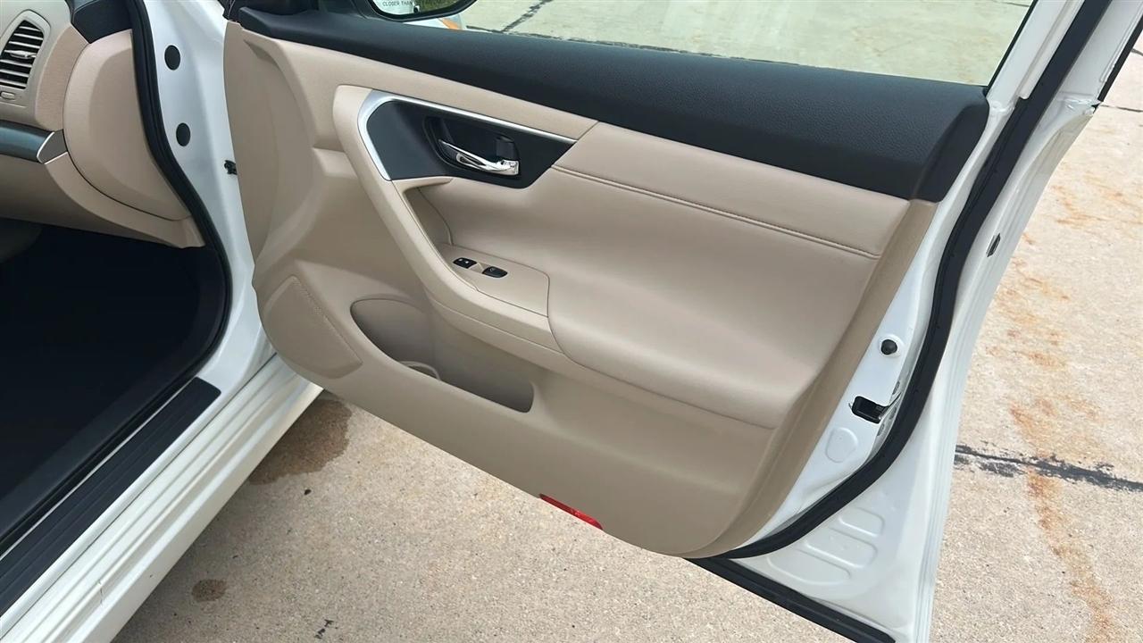 Nissan Altima 2.5 SV 2015