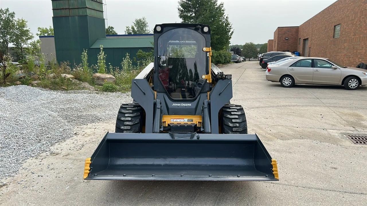 John Deere 332D  2010