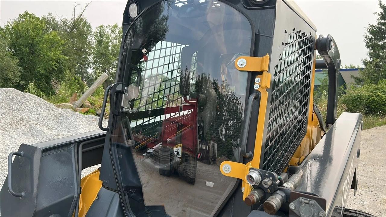 John Deere 332D  2010