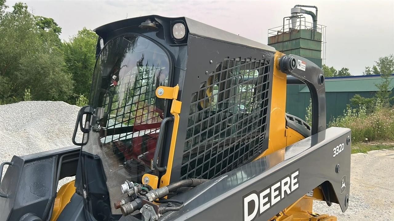 John Deere 332D  2010