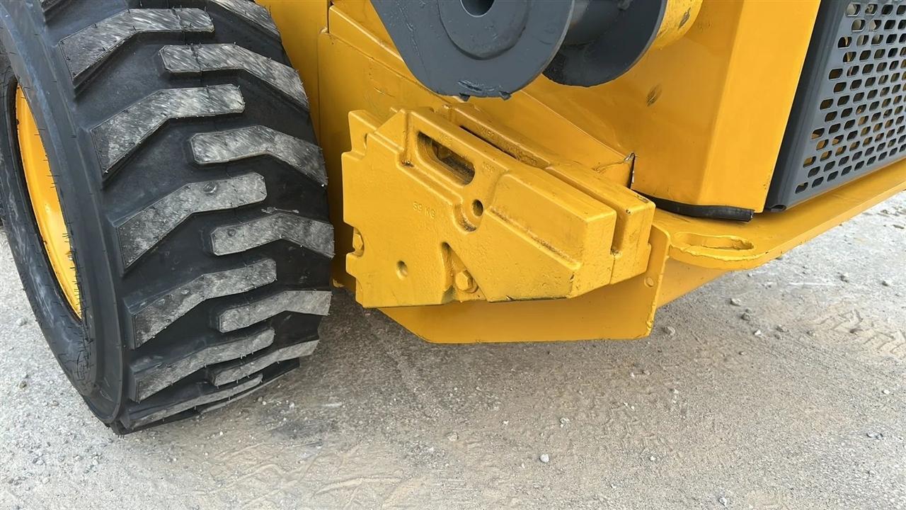 John Deere 332D  2010